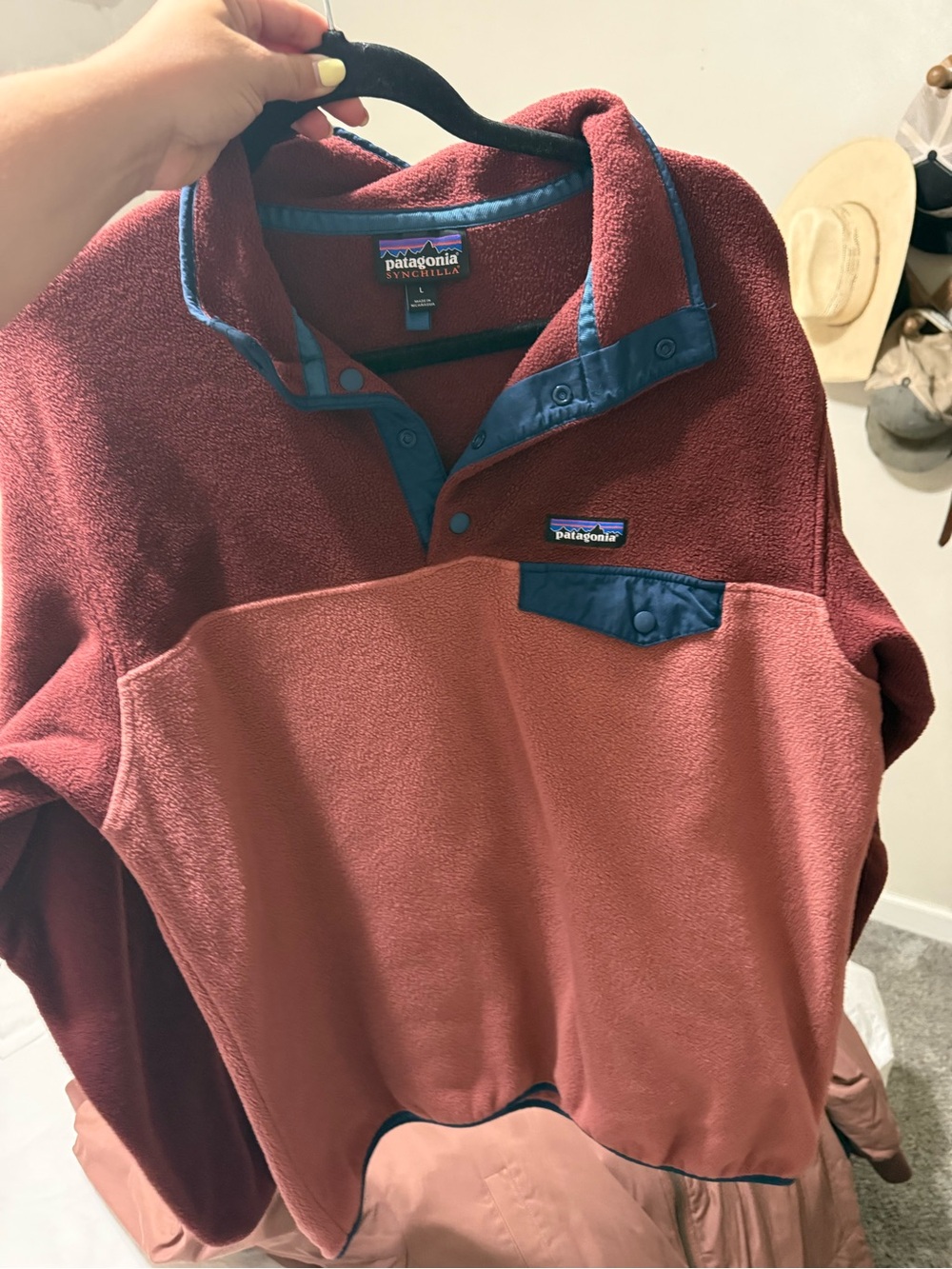 Patagonia Two-Tone Burgundy and Rose Snap-T Fleece Pullover